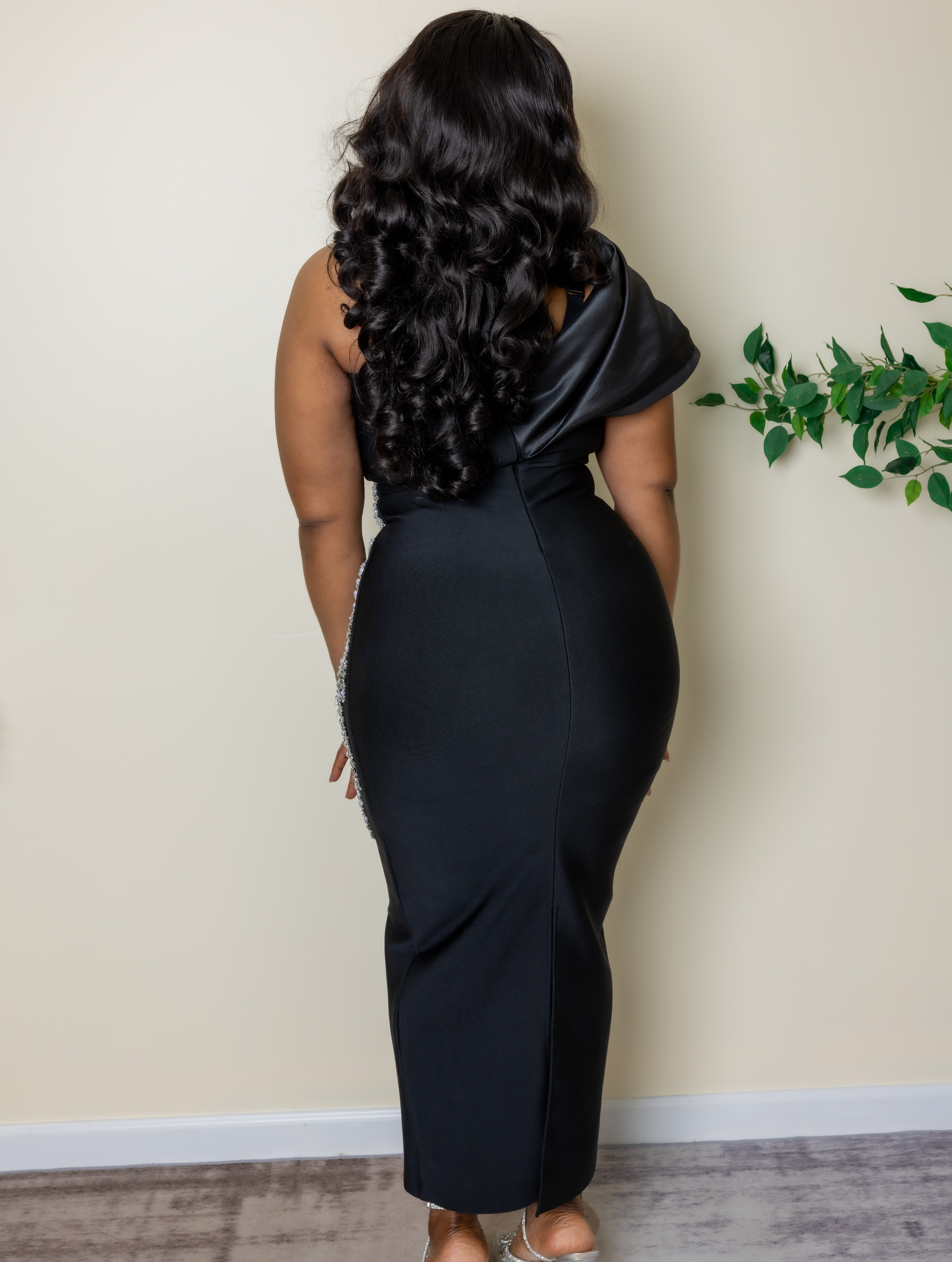 Radiant Luxe Wrap – Off-Shoulder Gemstone Bandage Dress