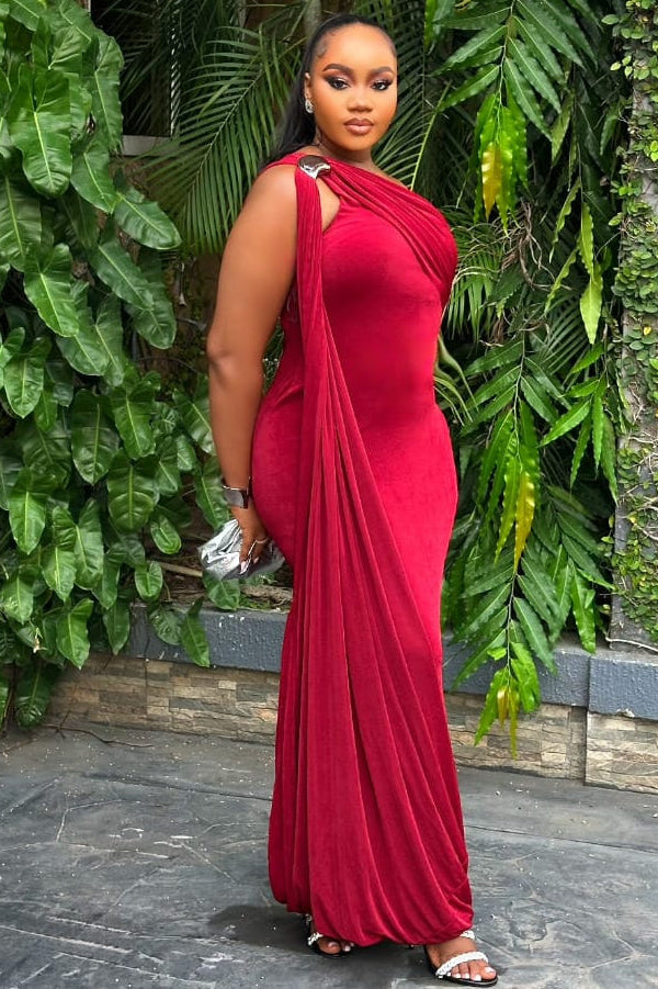 Crimson Legacy Gown - STERA FASHION 